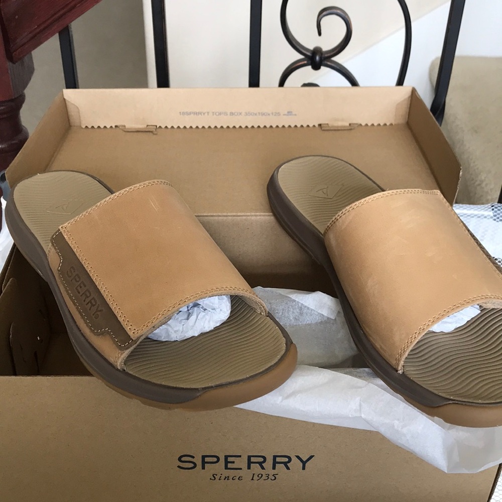 Sperry Whitecap Slides. In Tan 10M men